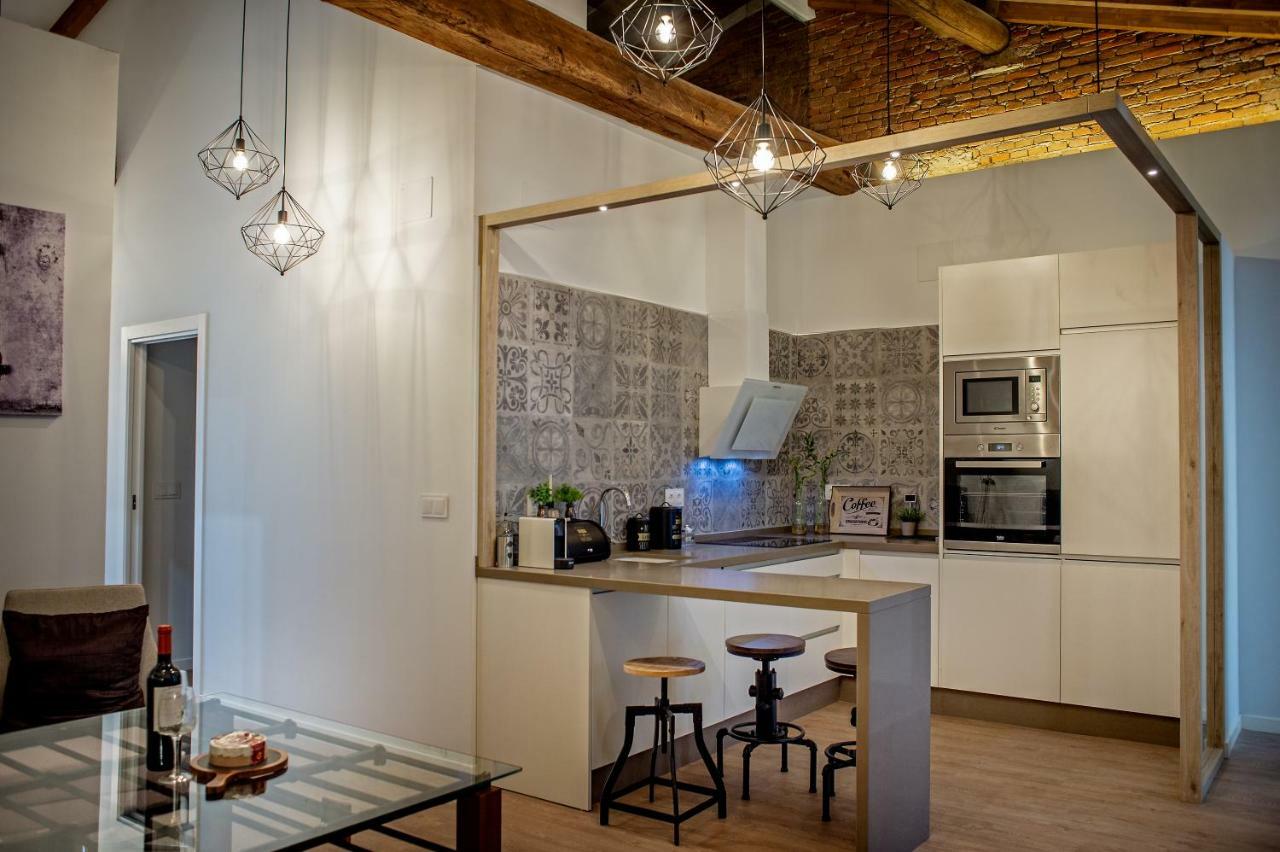 Apartamentos Turisticos Moret 11 - 2A กาเซเรส ภายนอก รูปภาพ