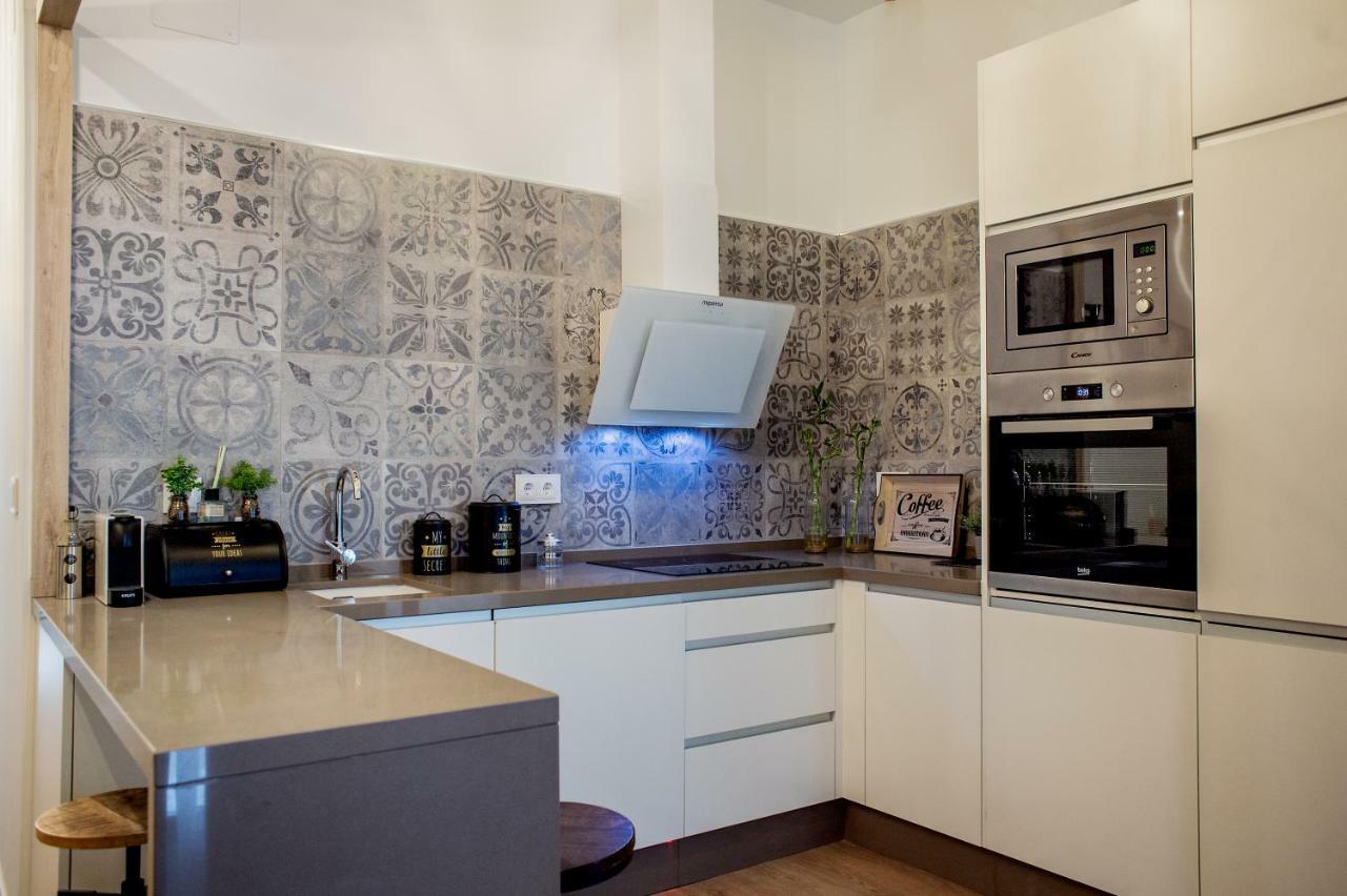 Apartamentos Turisticos Moret 11 - 2A กาเซเรส ภายนอก รูปภาพ