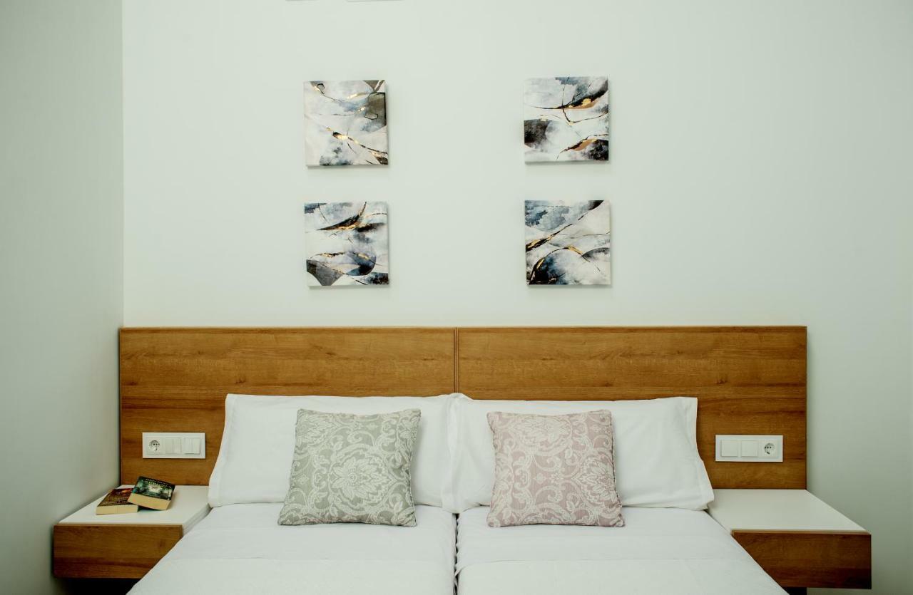 Apartamentos Turisticos Moret 11 - 2A กาเซเรส ภายนอก รูปภาพ
