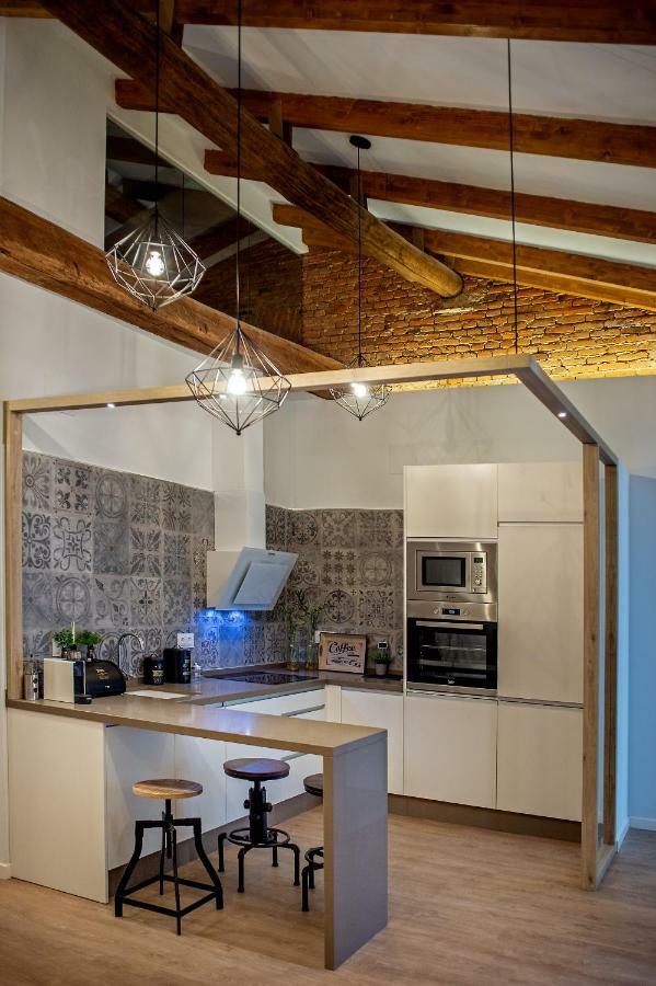 Apartamentos Turisticos Moret 11 - 2A กาเซเรส ภายนอก รูปภาพ